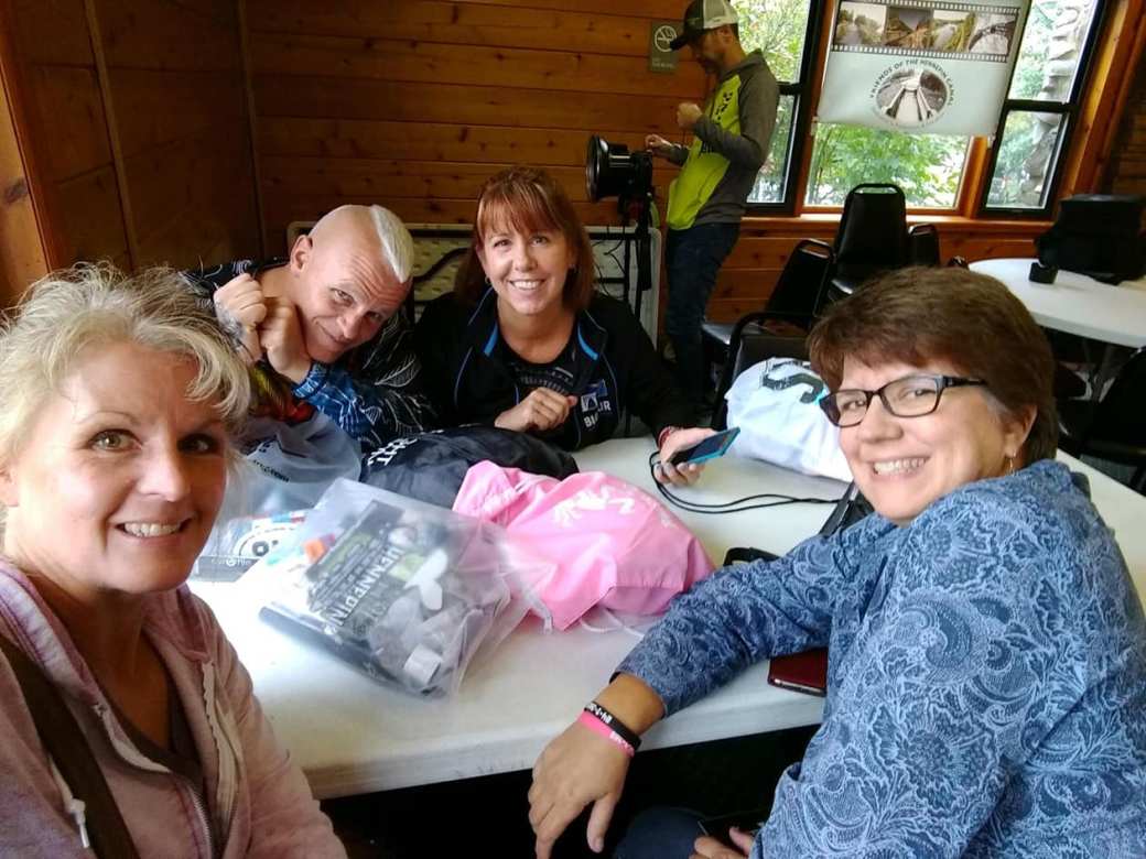 43166141_10212878854148115_4317156866577661952_o